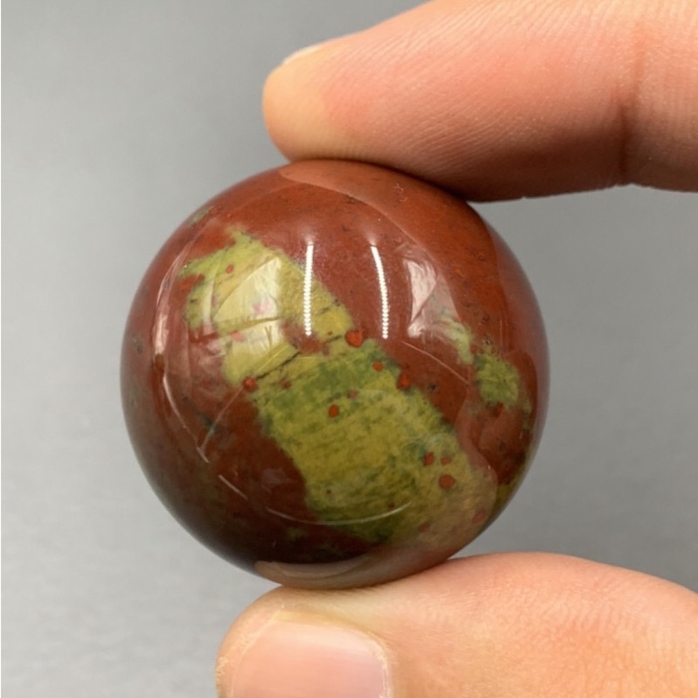 194 Cts Excellent Jasper Sphere (Ball)